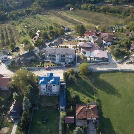 Simica Cose Lägenhet Vrdnik Exteriör bild