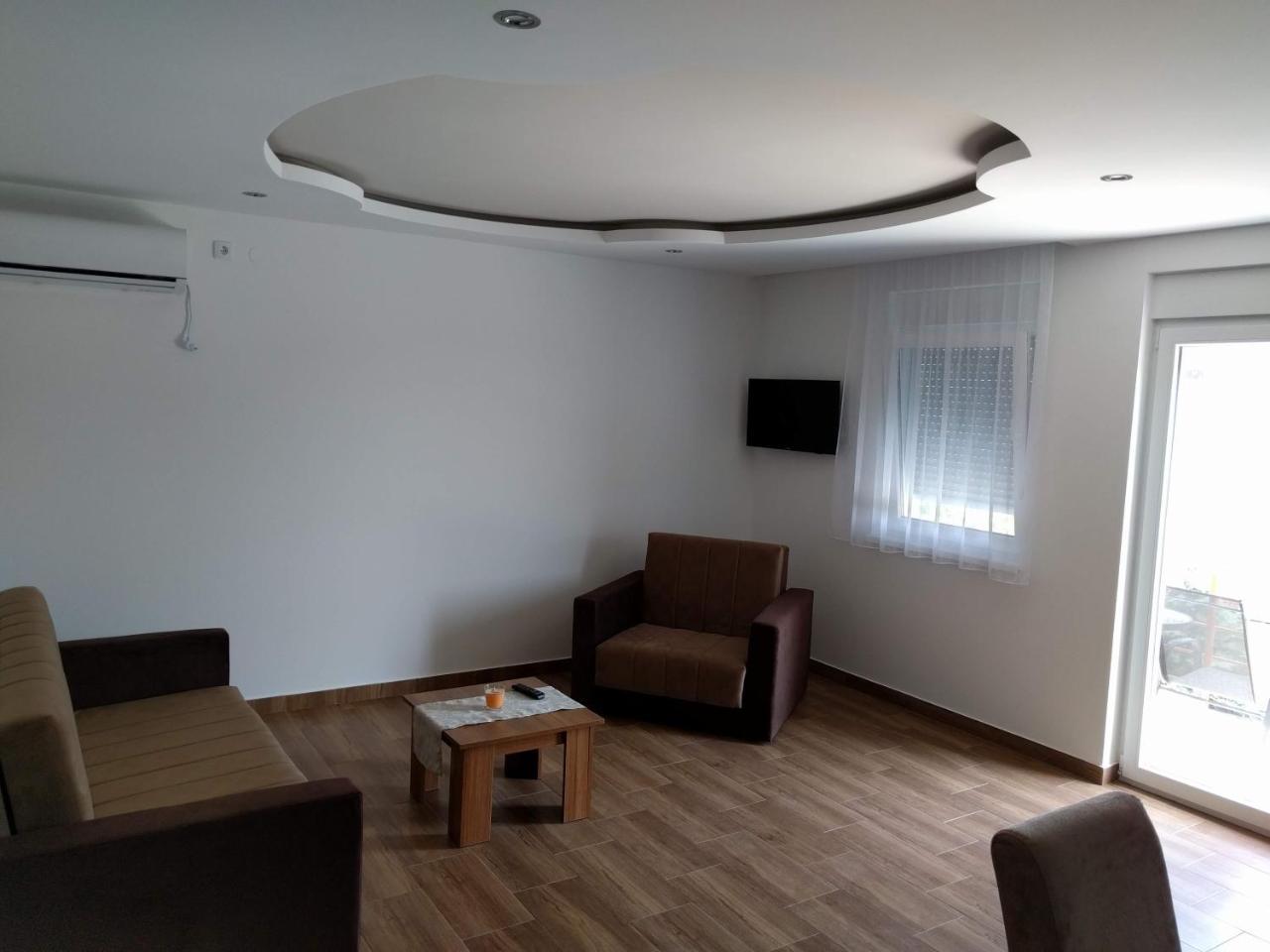 Simica Cose Lägenhet Vrdnik Exteriör bild