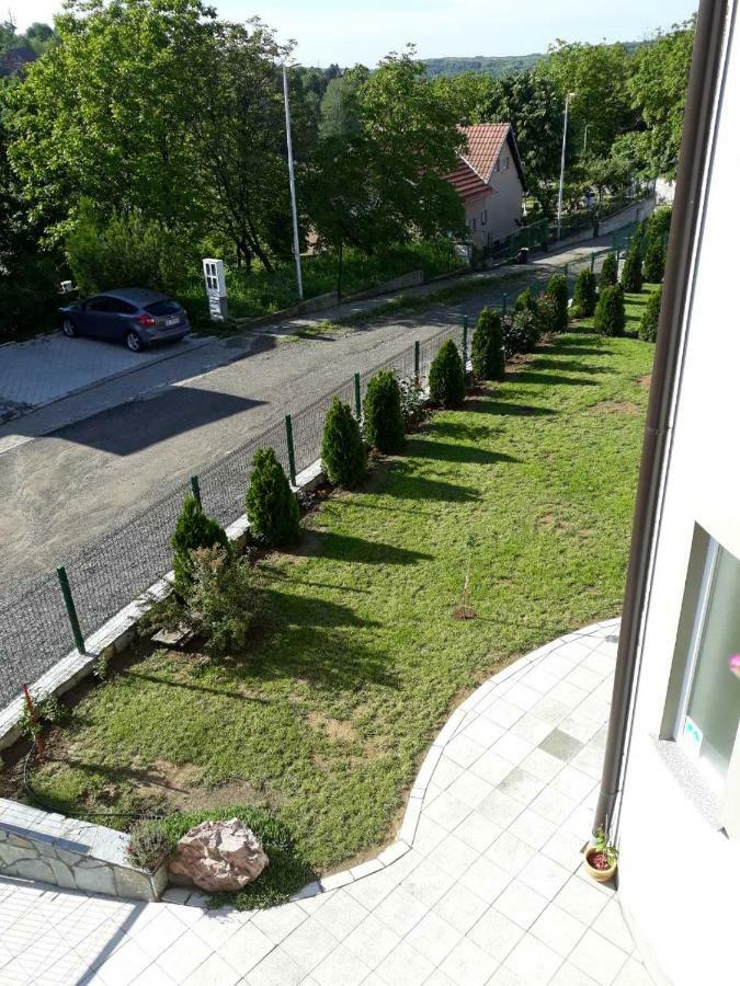Simica Cose Lägenhet Vrdnik Exteriör bild